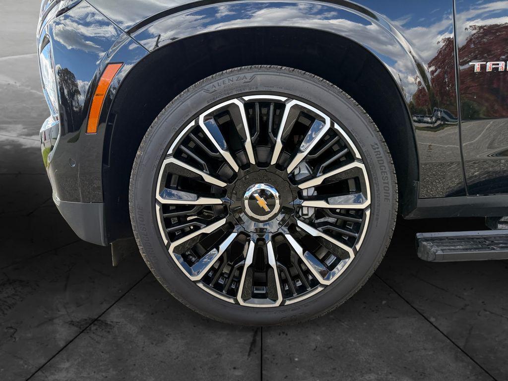 new 2025 Chevrolet Tahoe car, priced at $88,619