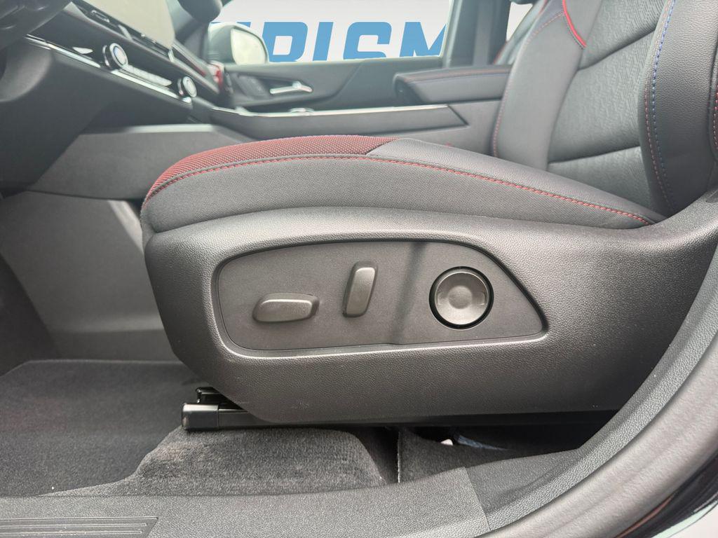 new 2026 Chevrolet Equinox car, priced at $33,420