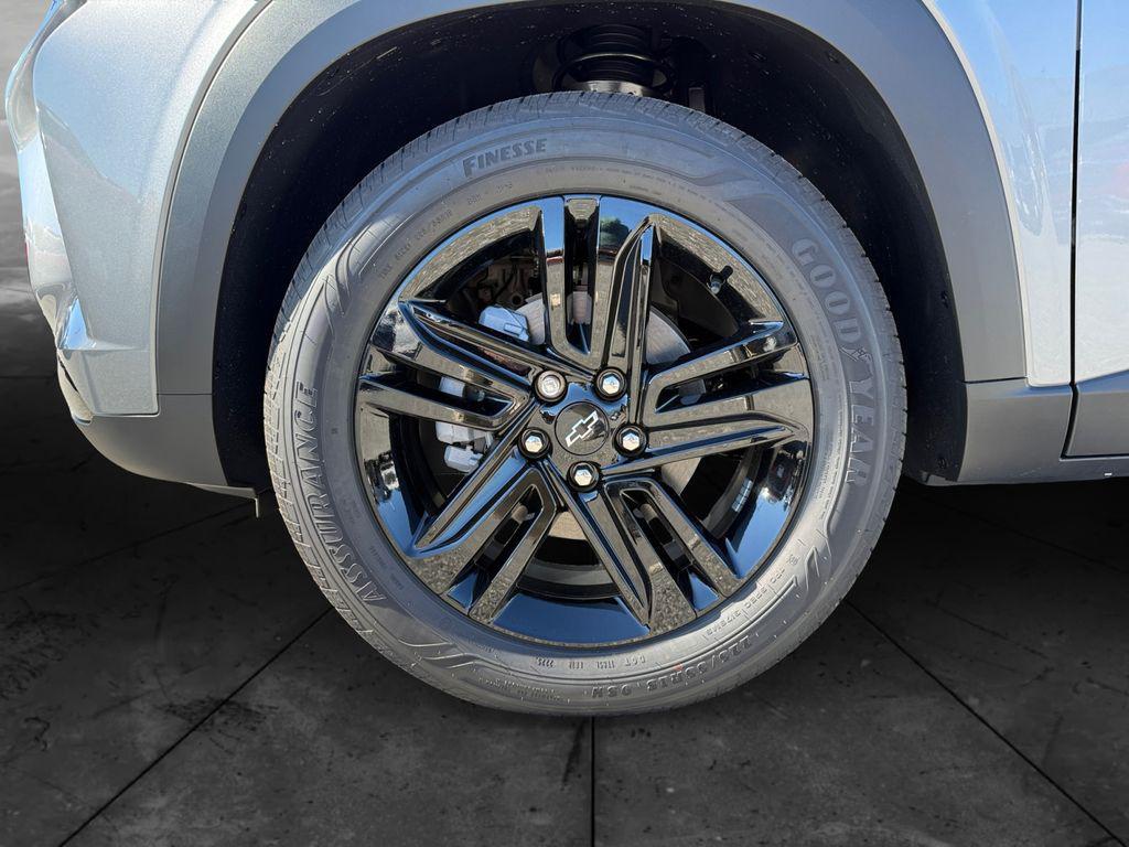 new 2026 Chevrolet Trax car, priced at $25,615
