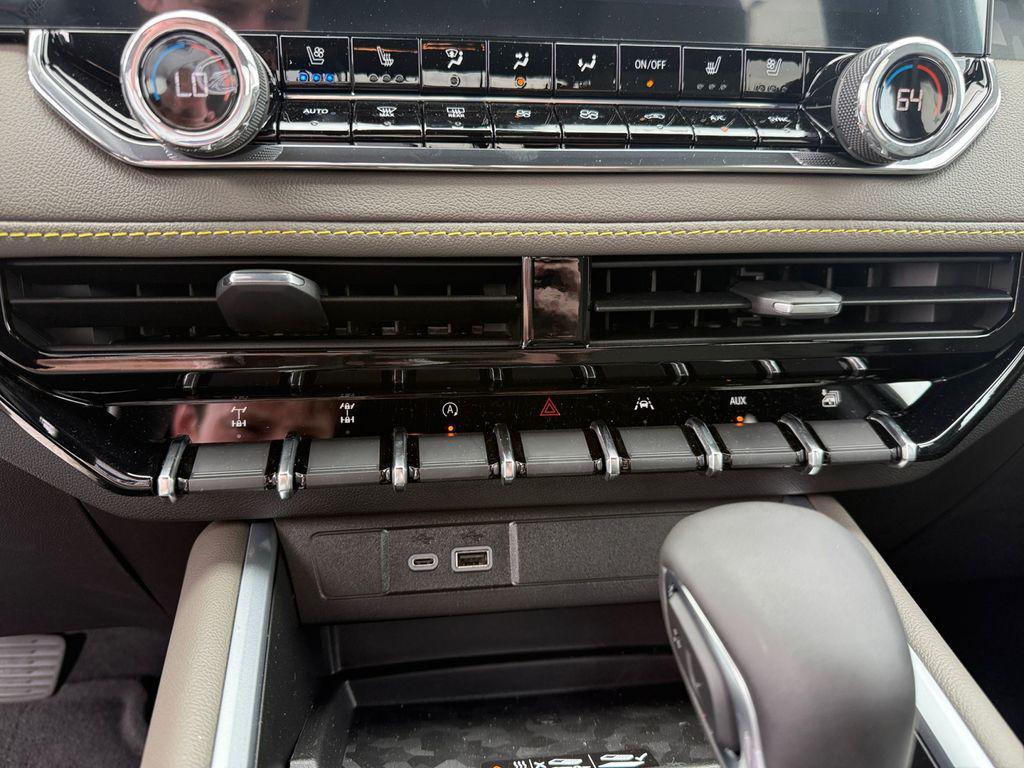 new 2025 Chevrolet Colorado car, priced at $49,062
