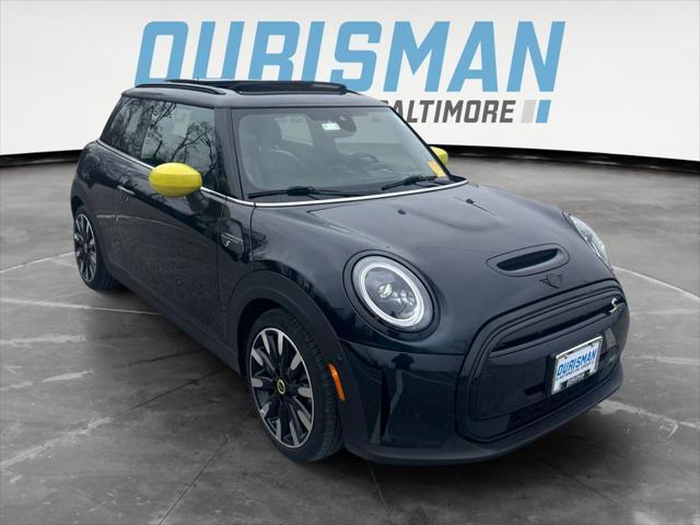 used 2022 MINI Hardtop car, priced at $17,500