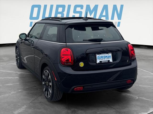 used 2022 MINI Hardtop car, priced at $17,500