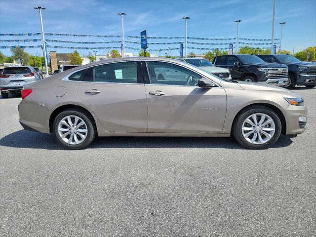 new 2023 Chevrolet Malibu car, priced at $28,440