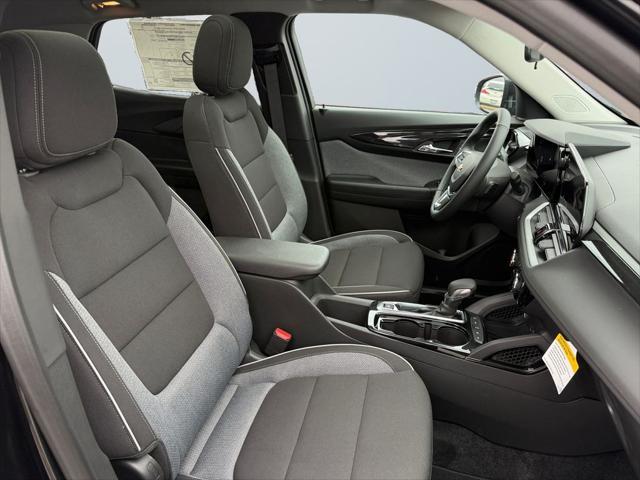 new 2025 Chevrolet TrailBlazer car, priced at $27,584