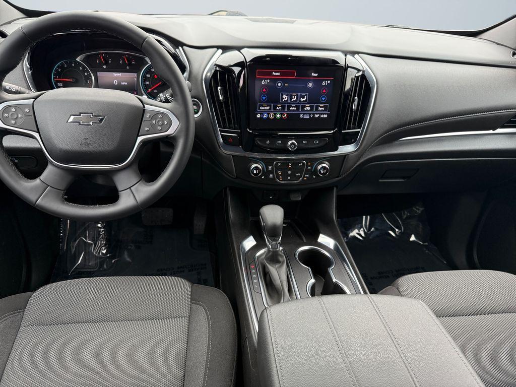used 2023 Chevrolet Traverse car, priced at $30,500