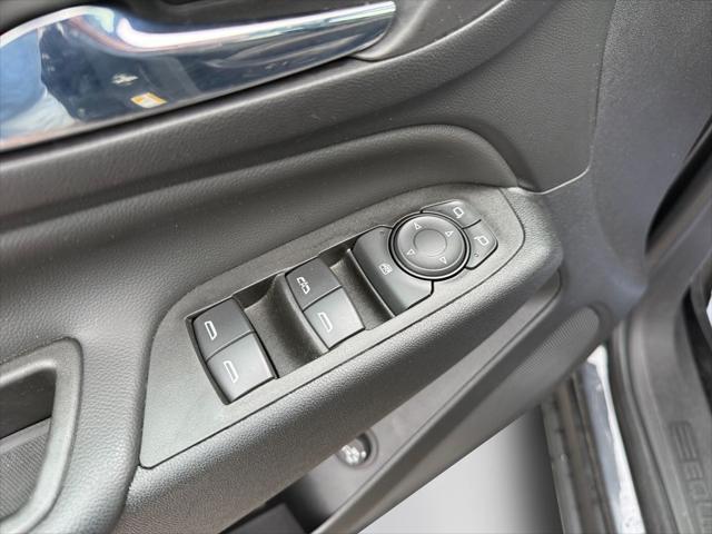 used 2022 Chevrolet Equinox car, priced at $22,500