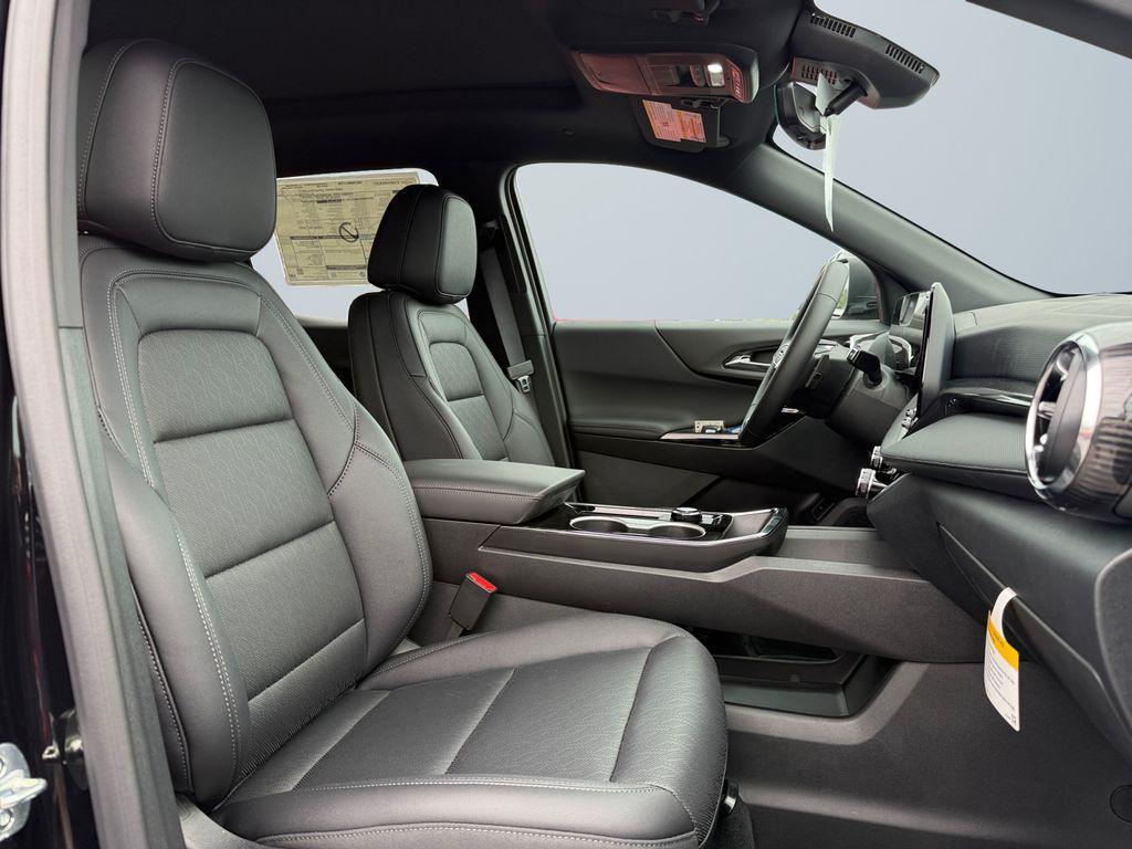 new 2026 Chevrolet Equinox car, priced at $31,003