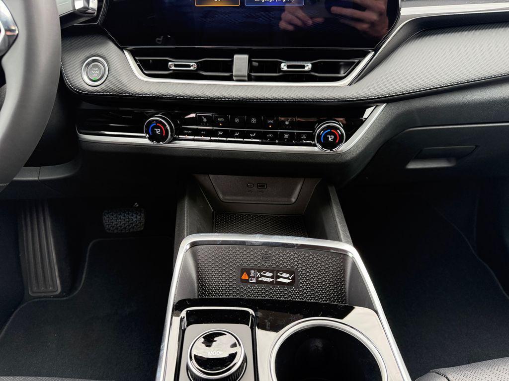 new 2026 Chevrolet Equinox car, priced at $31,003