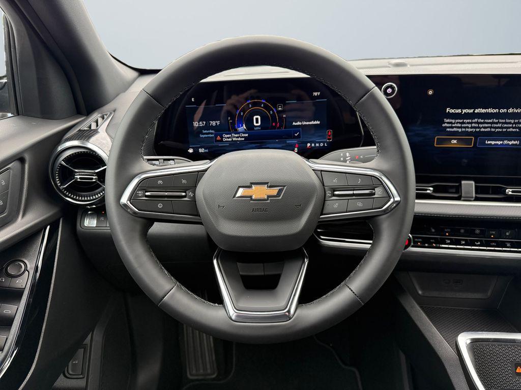new 2026 Chevrolet Equinox car, priced at $31,003