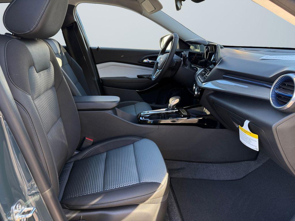new 2026 Chevrolet Trax car, priced at $25,485