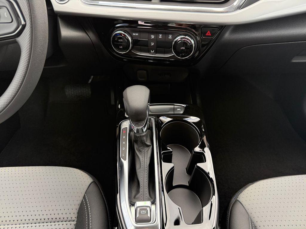 new 2026 Chevrolet Trax car, priced at $23,015