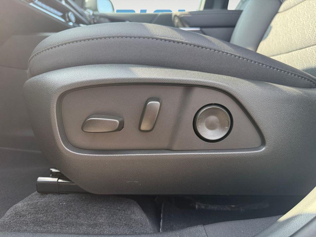 new 2026 Chevrolet Equinox car, priced at $30,032