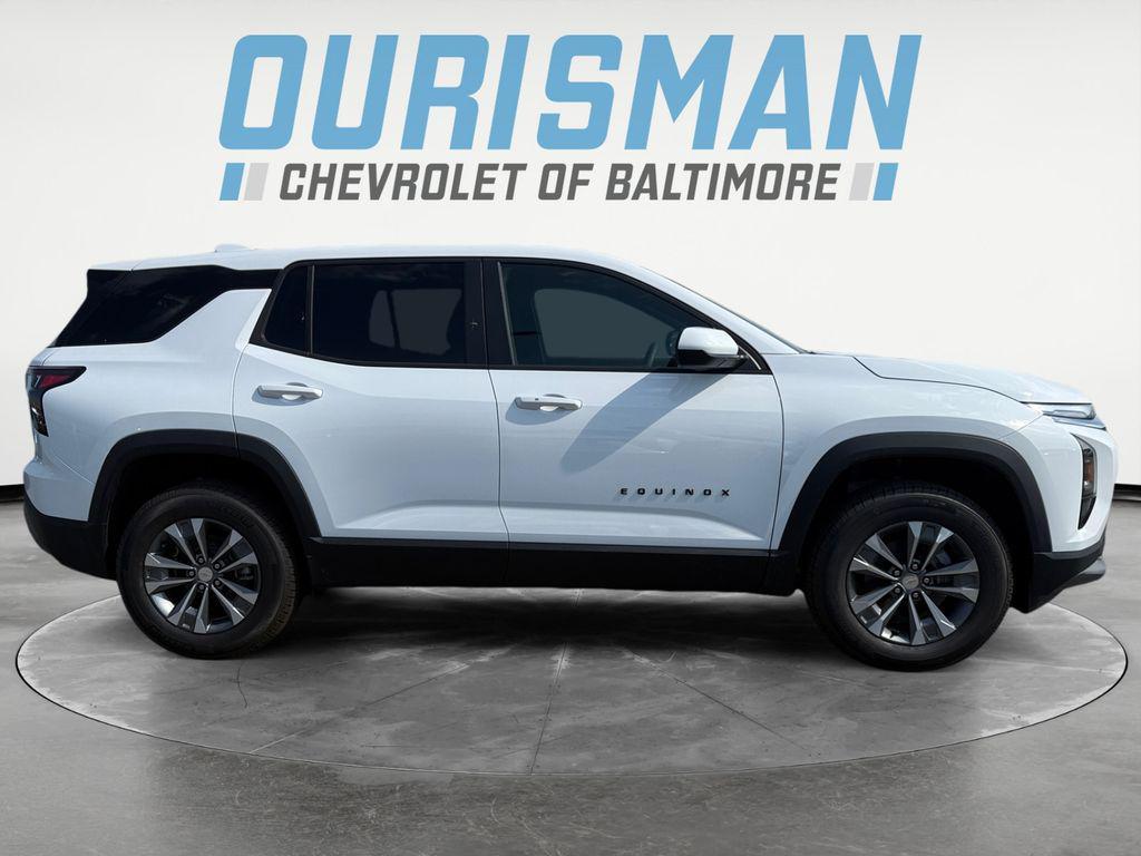 new 2026 Chevrolet Equinox car, priced at $30,032