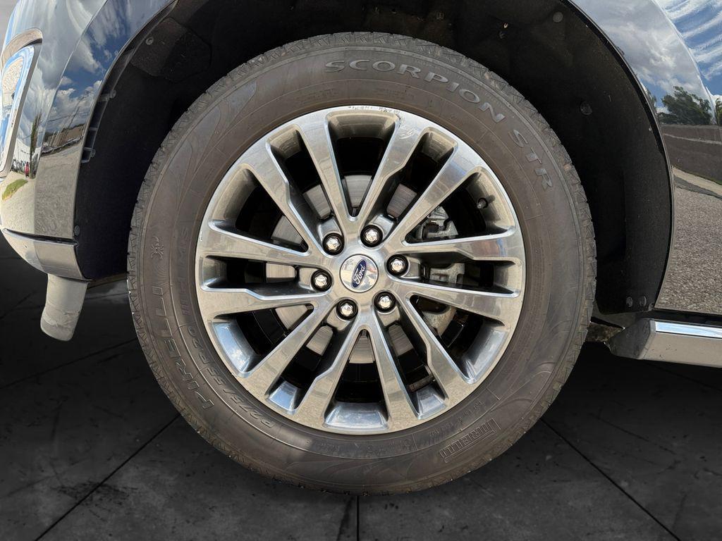 used 2020 Ford Expedition car, priced at $28,750