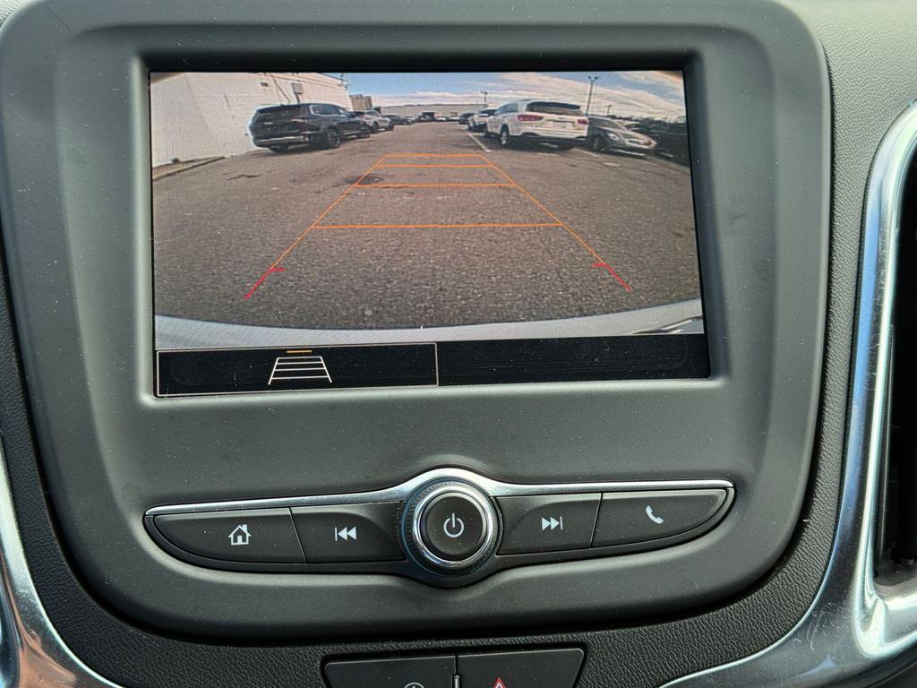 used 2022 Chevrolet Equinox car, priced at $20,250