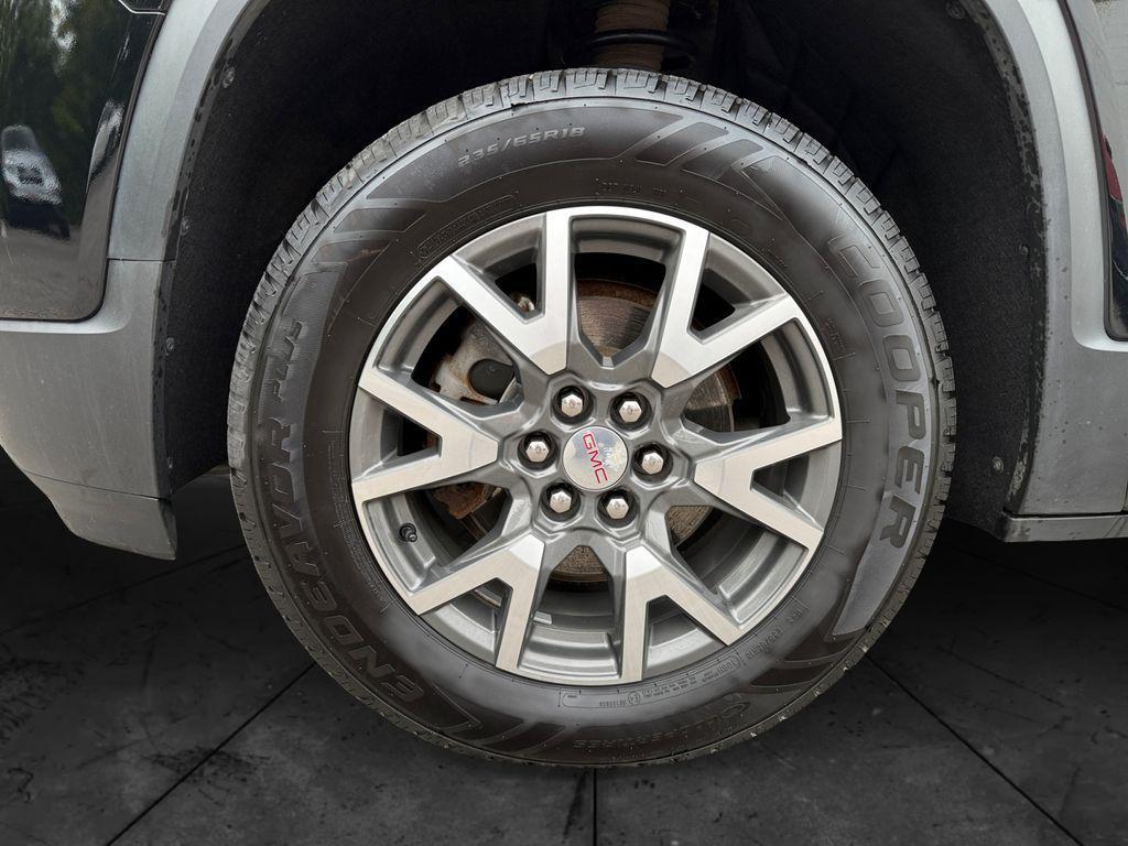 used 2023 GMC Acadia car, priced at $25,500