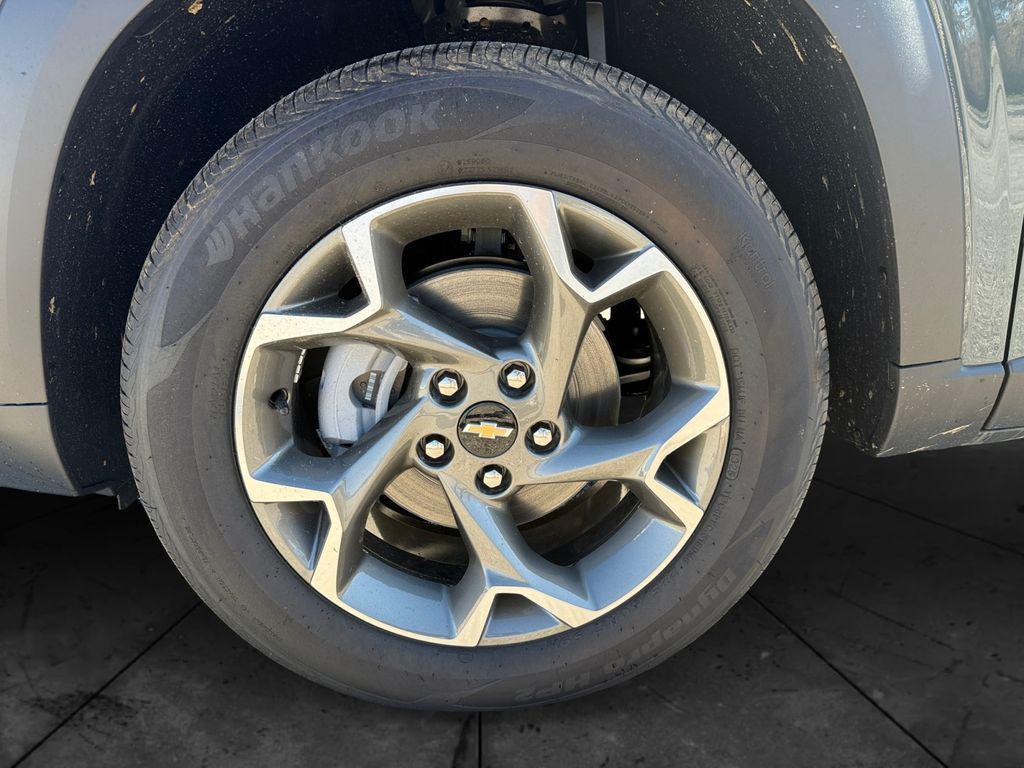 new 2025 Chevrolet Trax car, priced at $22,642
