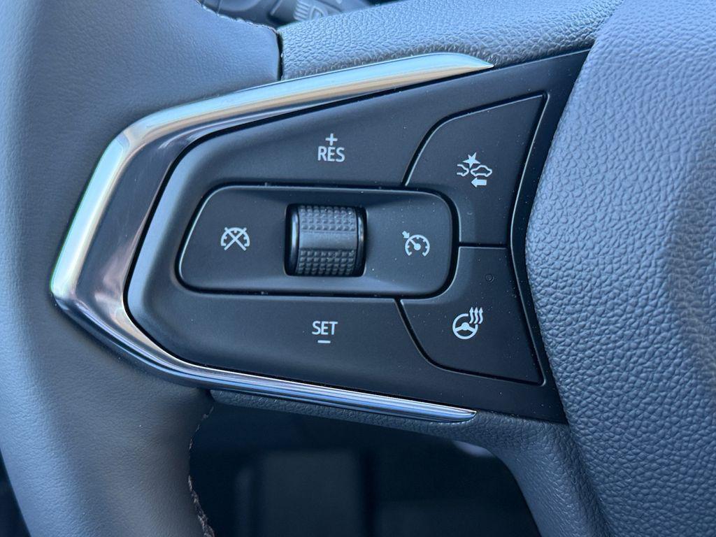 new 2025 Chevrolet Trax car, priced at $22,642