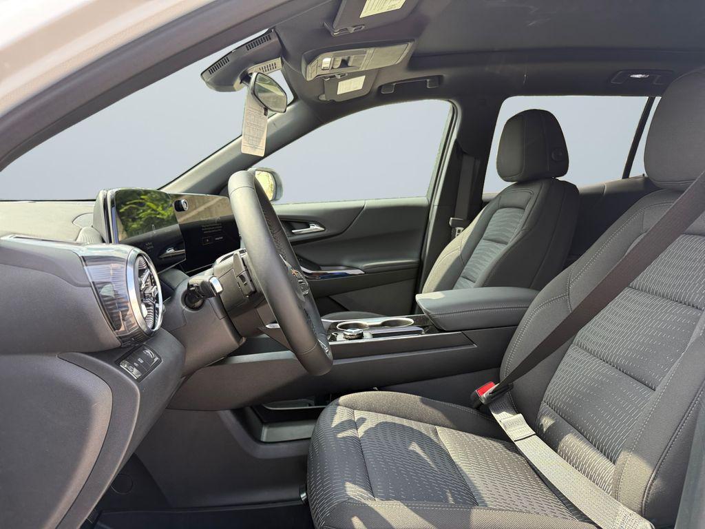 new 2026 Chevrolet Equinox car, priced at $29,339