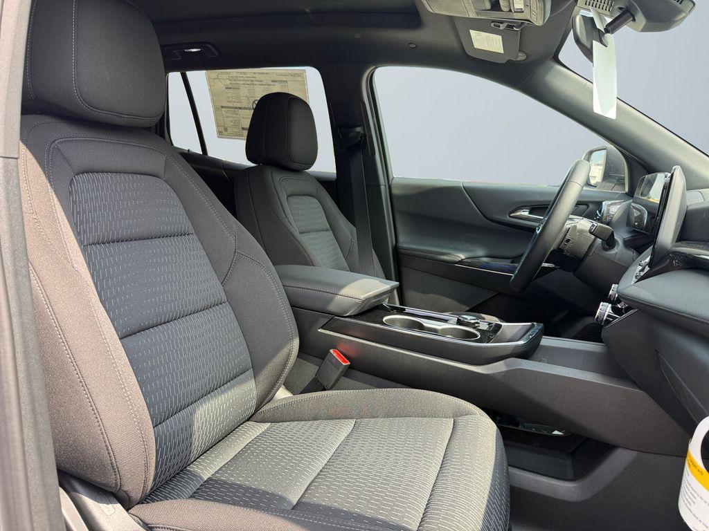 new 2026 Chevrolet Equinox car, priced at $29,339