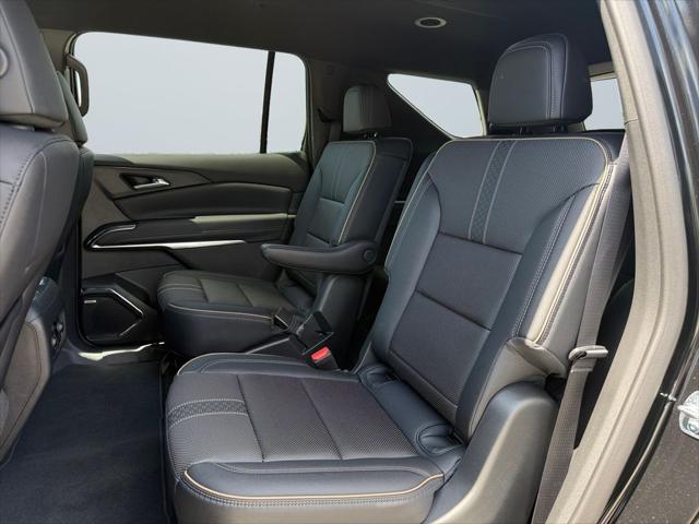 new 2025 Chevrolet Traverse car, priced at $49,213