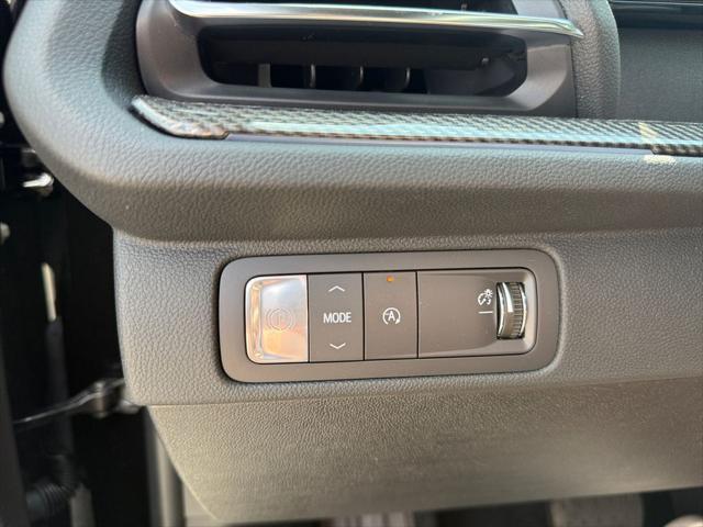 new 2025 Chevrolet Traverse car, priced at $49,213
