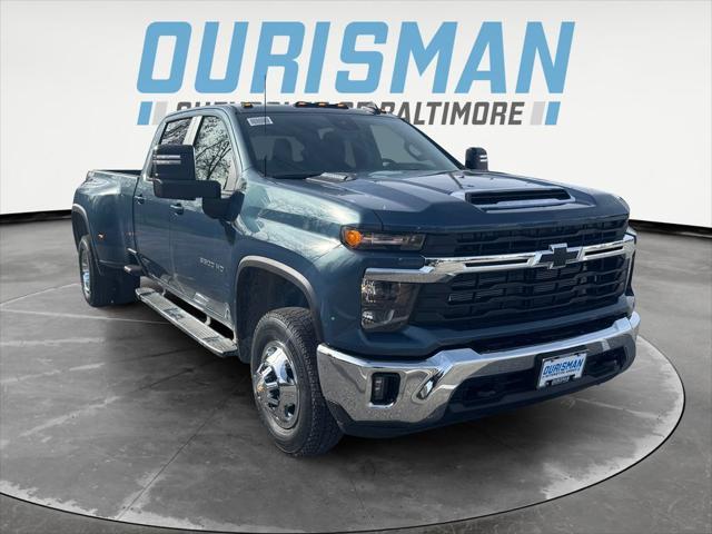 new 2025 Chevrolet Silverado 3500 car, priced at $72,000