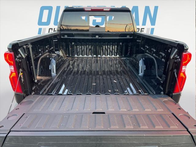 new 2025 Chevrolet Silverado 1500 car, priced at $58,800