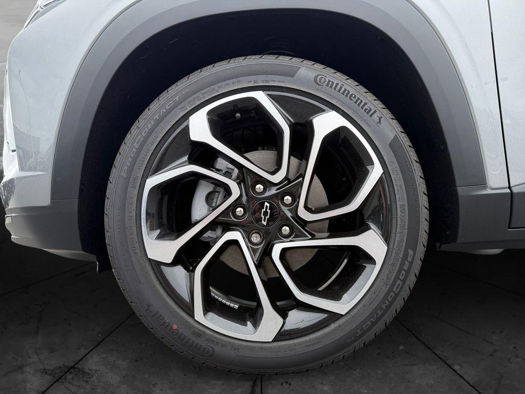 new 2025 Chevrolet Trax car, priced at $24,021