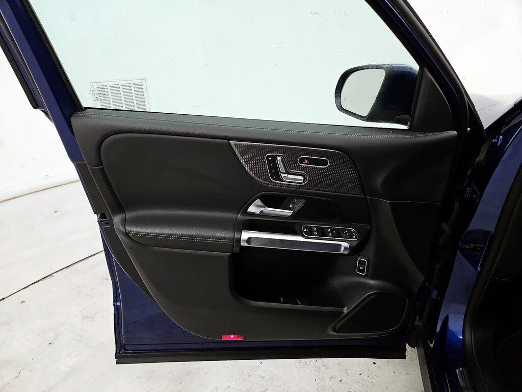 used 2021 Mercedes-Benz GLB 250 car, priced at $25,998