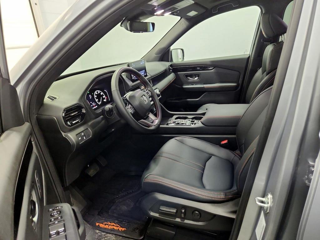 used 2025 Honda Pilot car, priced at $49,998