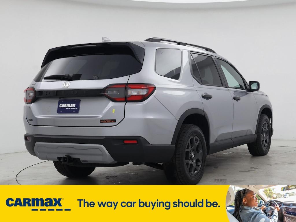 used 2025 Honda Pilot car, priced at $49,998