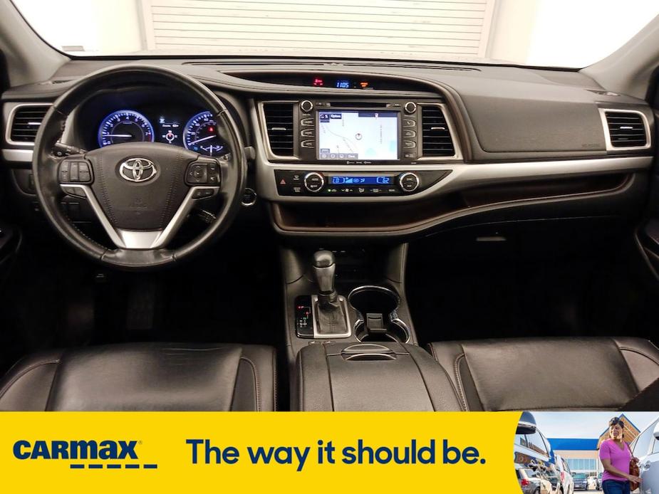 used 2019 Toyota Highlander car, priced at $27,998