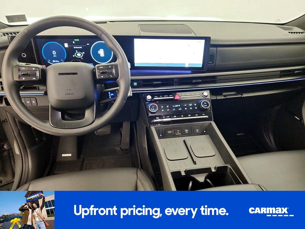 used 2024 Hyundai Santa Fe car, priced at $42,998
