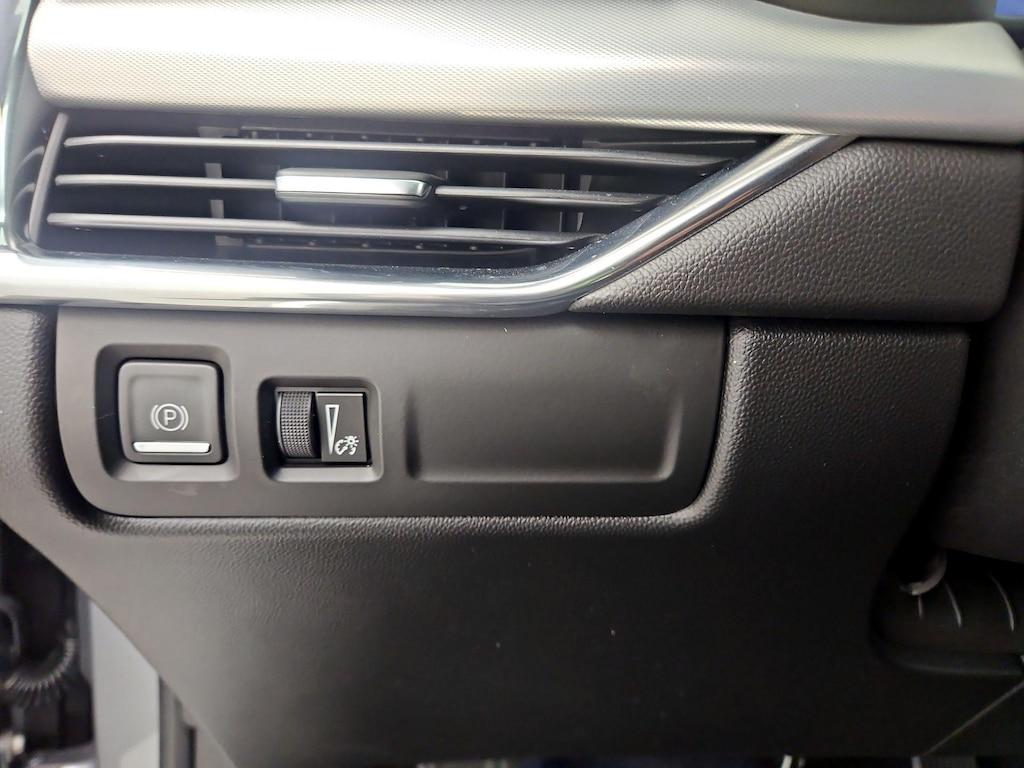 used 2023 Cadillac XT4 car, priced at $33,998