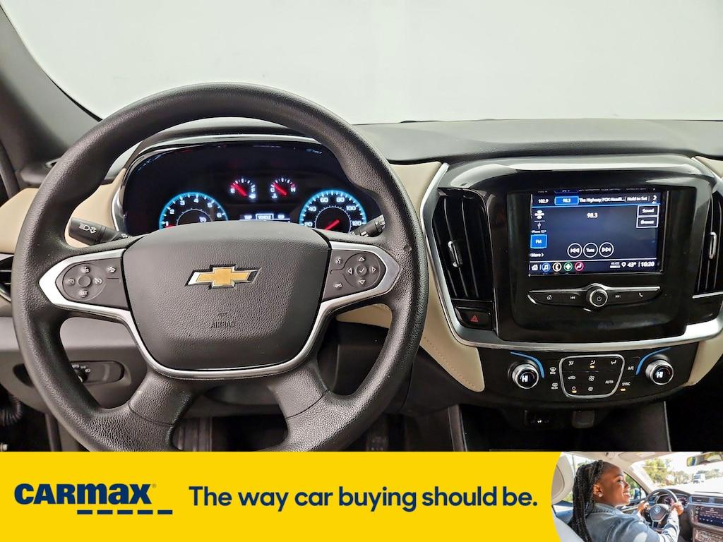 used 2023 Chevrolet Traverse car, priced at $26,998