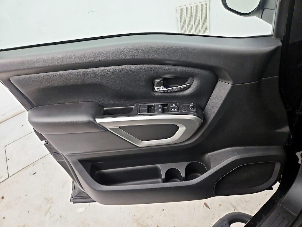used 2021 Nissan Titan car, priced at $30,998