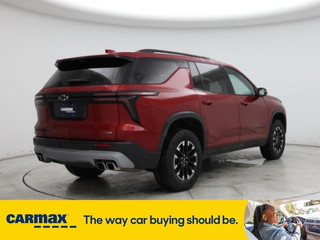 used 2024 Chevrolet Traverse car, priced at $50,998