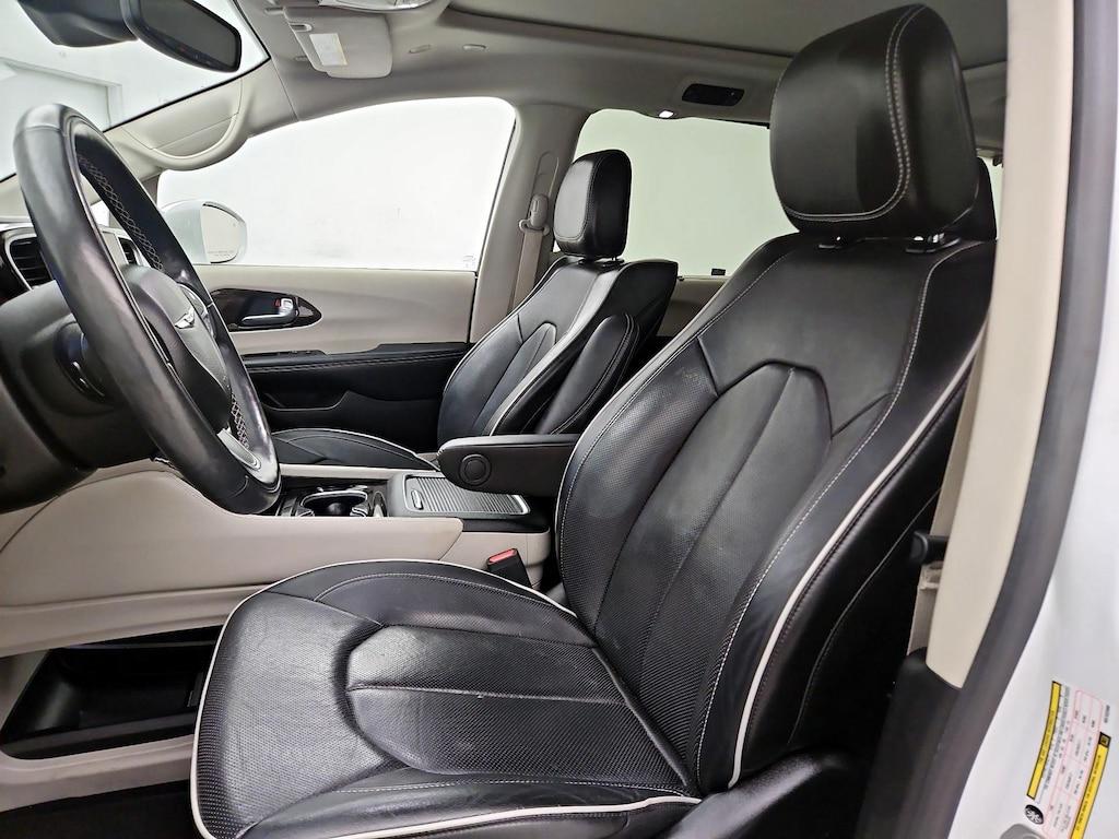 used 2022 Chrysler Pacifica Hybrid car, priced at $31,998