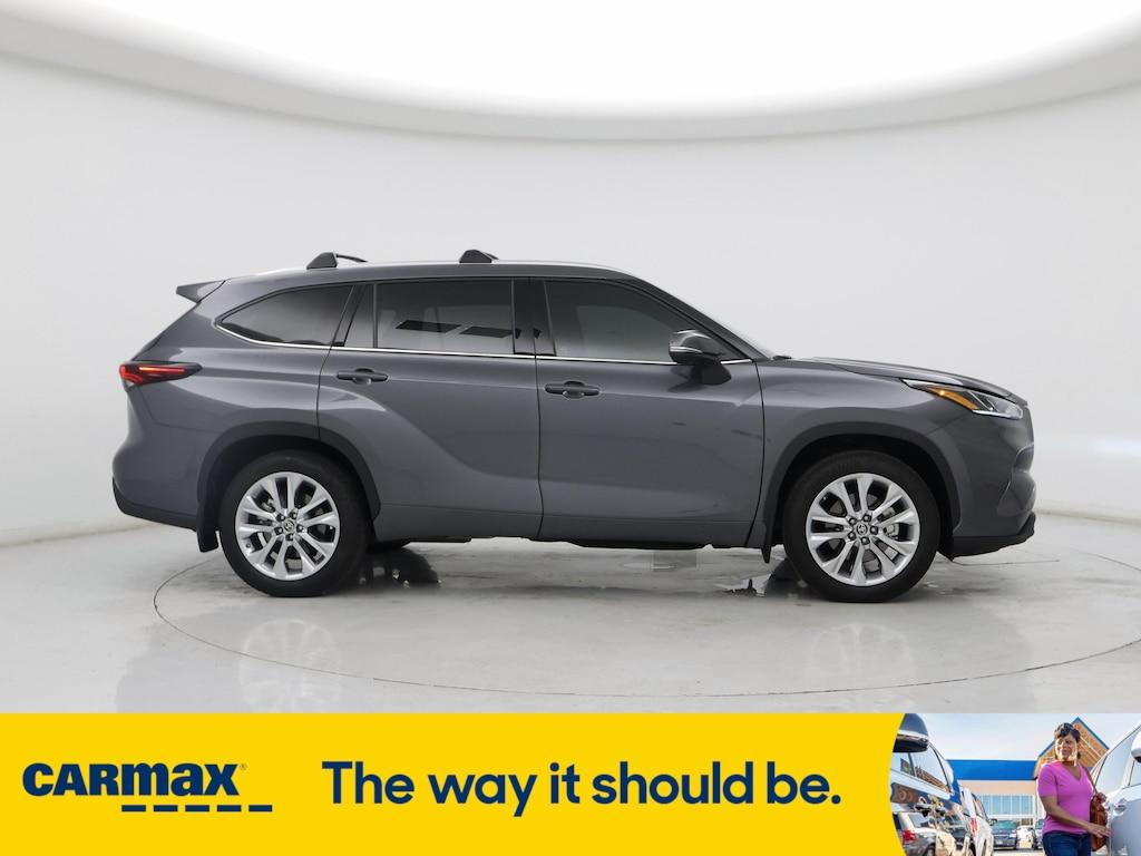 used 2024 Toyota Highlander car, priced at $47,998