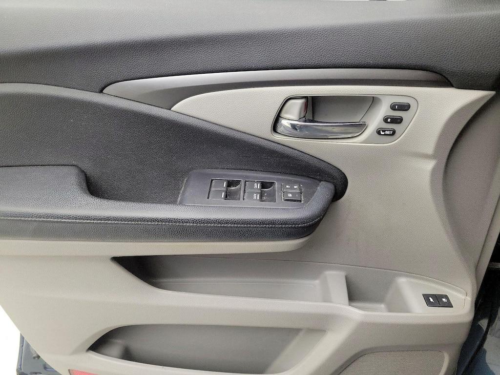 used 2019 Honda Pilot car, priced at $23,998