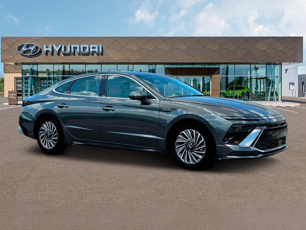 new 2025 Hyundai Sonata Hybrid car, priced at $39,485