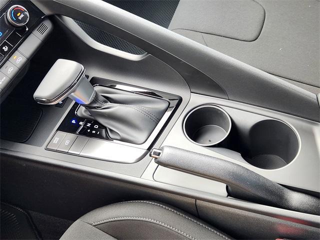 new 2025 Hyundai Elantra car, priced at $25,070