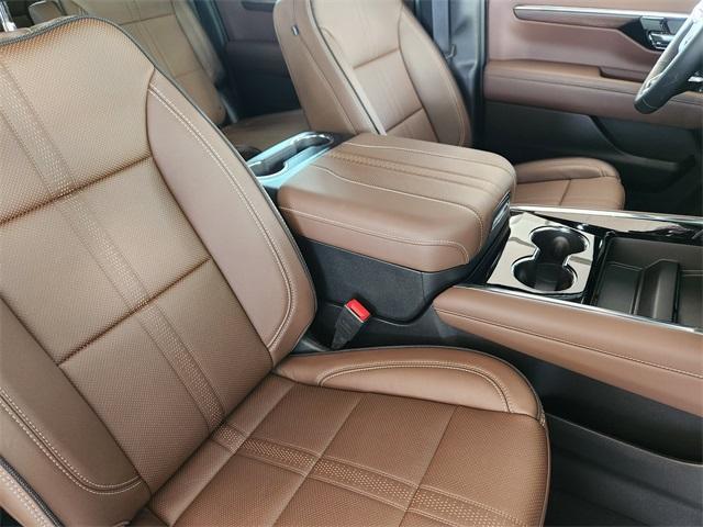 new 2025 Chevrolet Suburban car, priced at $87,989