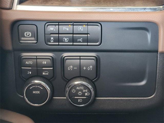new 2025 Chevrolet Suburban car, priced at $79,891