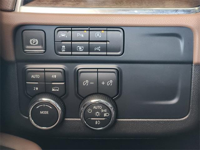 new 2025 Chevrolet Suburban car, priced at $87,989