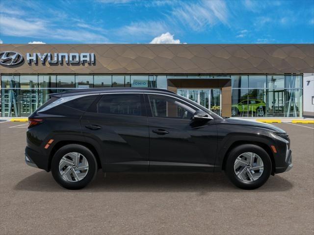 new 2025 Hyundai TUCSON Hybrid car