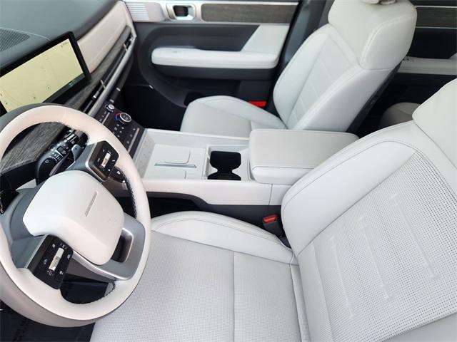 used 2025 Hyundai Santa Fe car, priced at $43,991