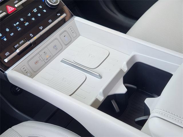 used 2025 Hyundai Santa Fe car, priced at $43,991