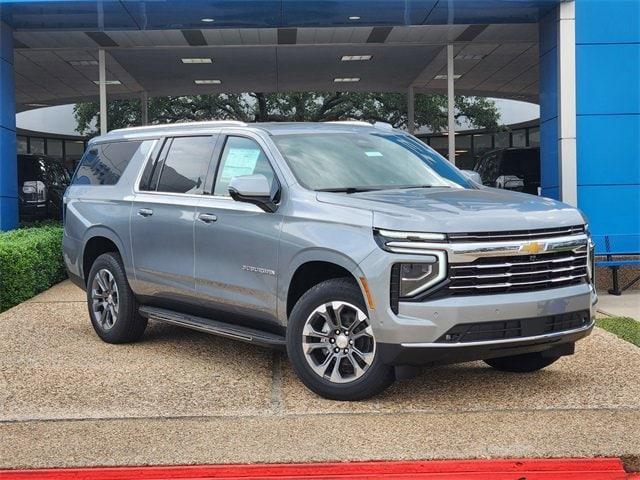 new 2025 Chevrolet Suburban car, priced at $69,123